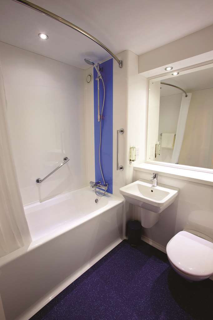 Travelodge York Hull Road Oda fotoğraf
